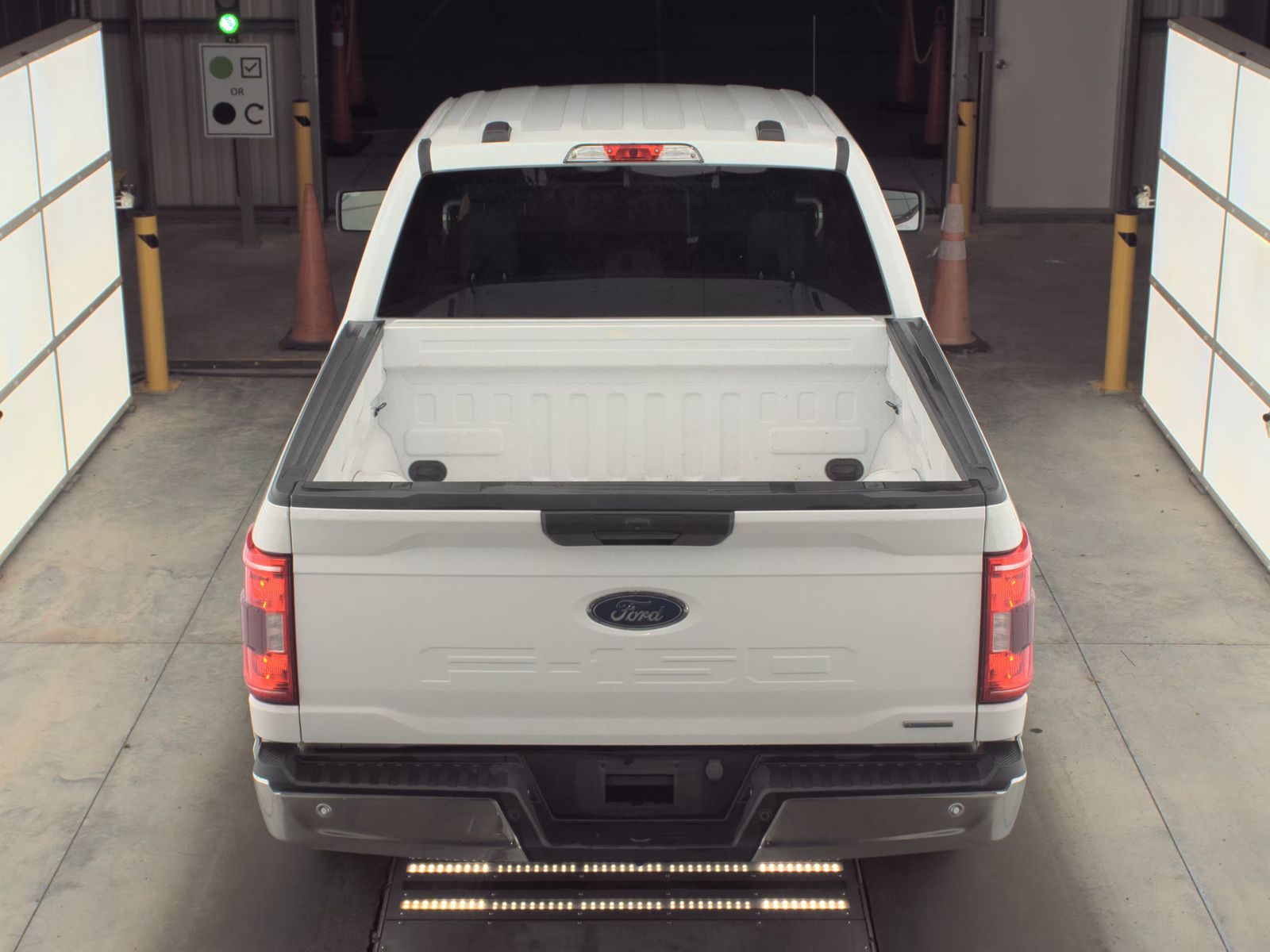2023 Ford F-150 XLT RWD