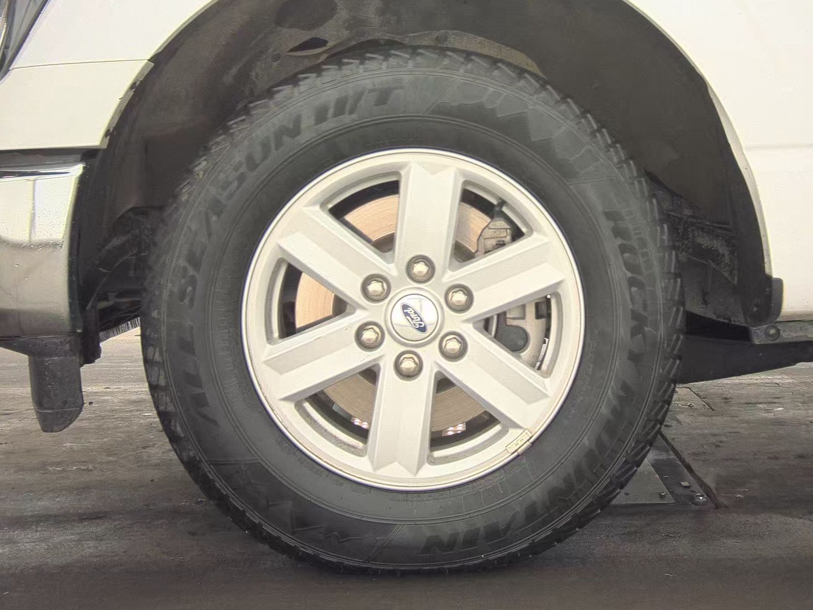 2023 Ford F-150 XLT RWD