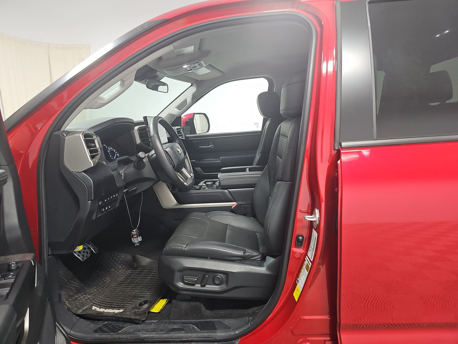 2024 Toyota Tundra SR5 AWD