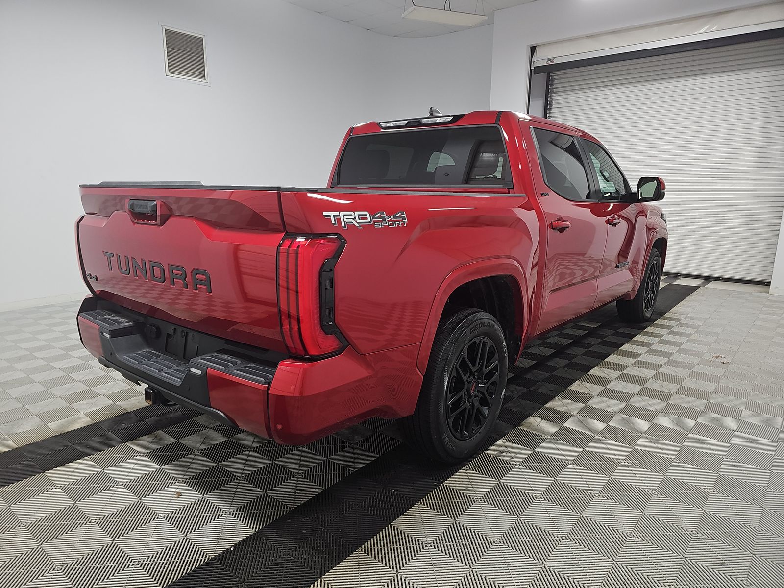 2024 Toyota Tundra SR5 AWD