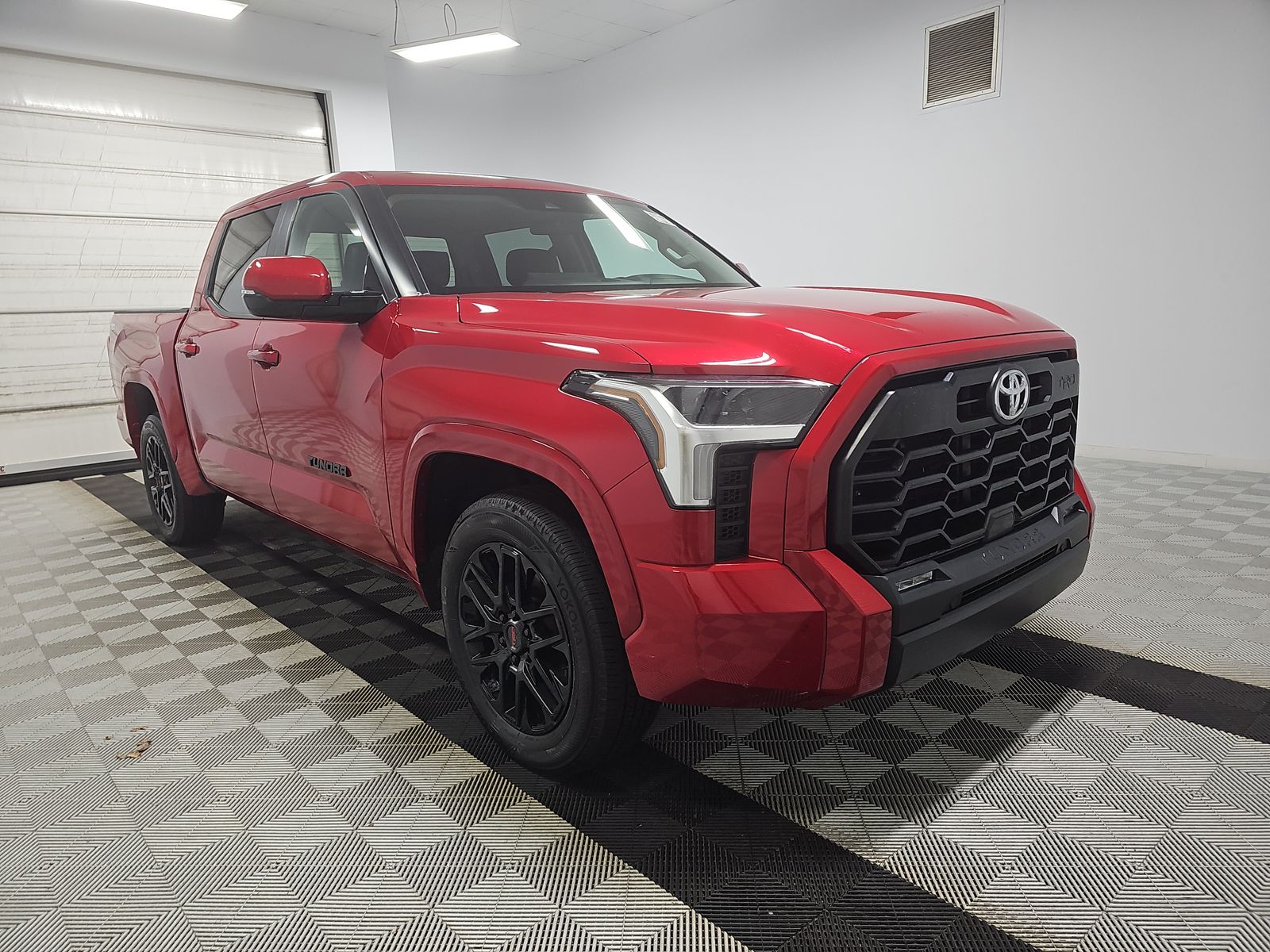 2024 Toyota Tundra SR5 AWD