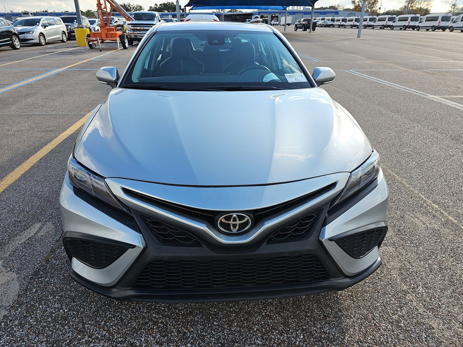 2024 Toyota Camry SE FWD