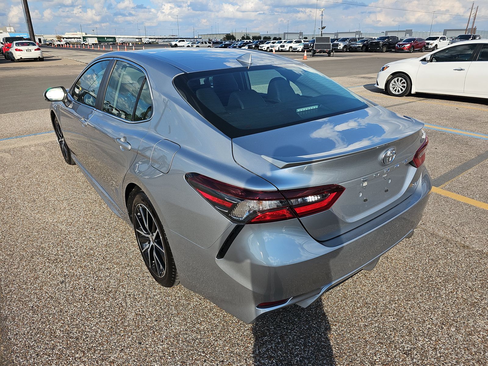 2024 Toyota Camry SE FWD