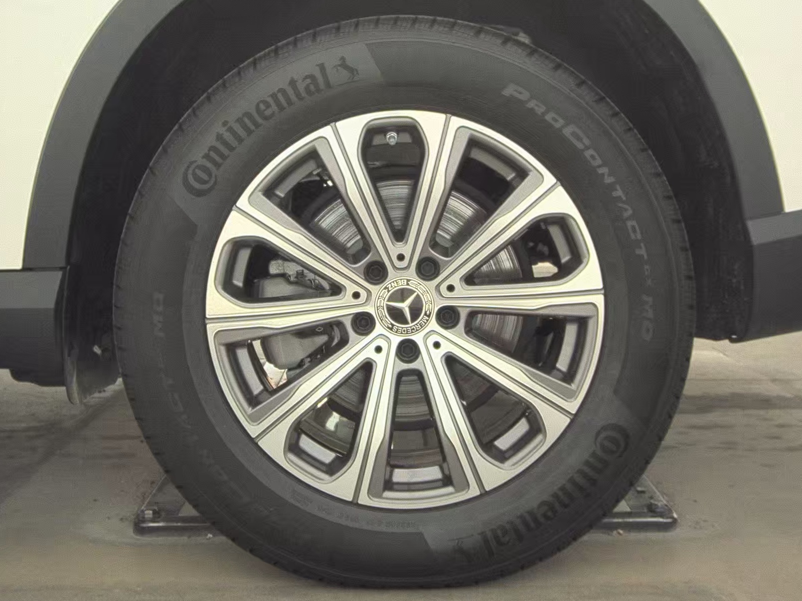 2024 Mercedes-Benz GLC GLC 300 AWD