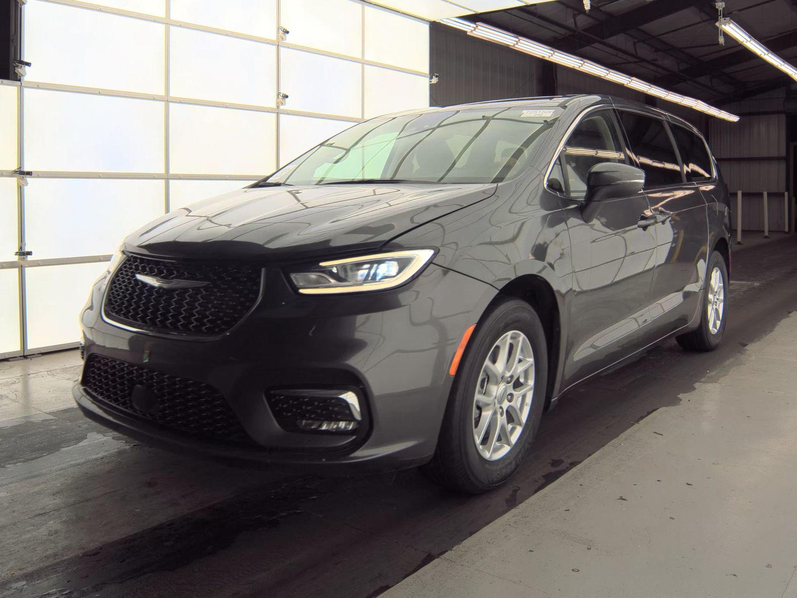 2023 Chrysler Pacifica Touring L FWD