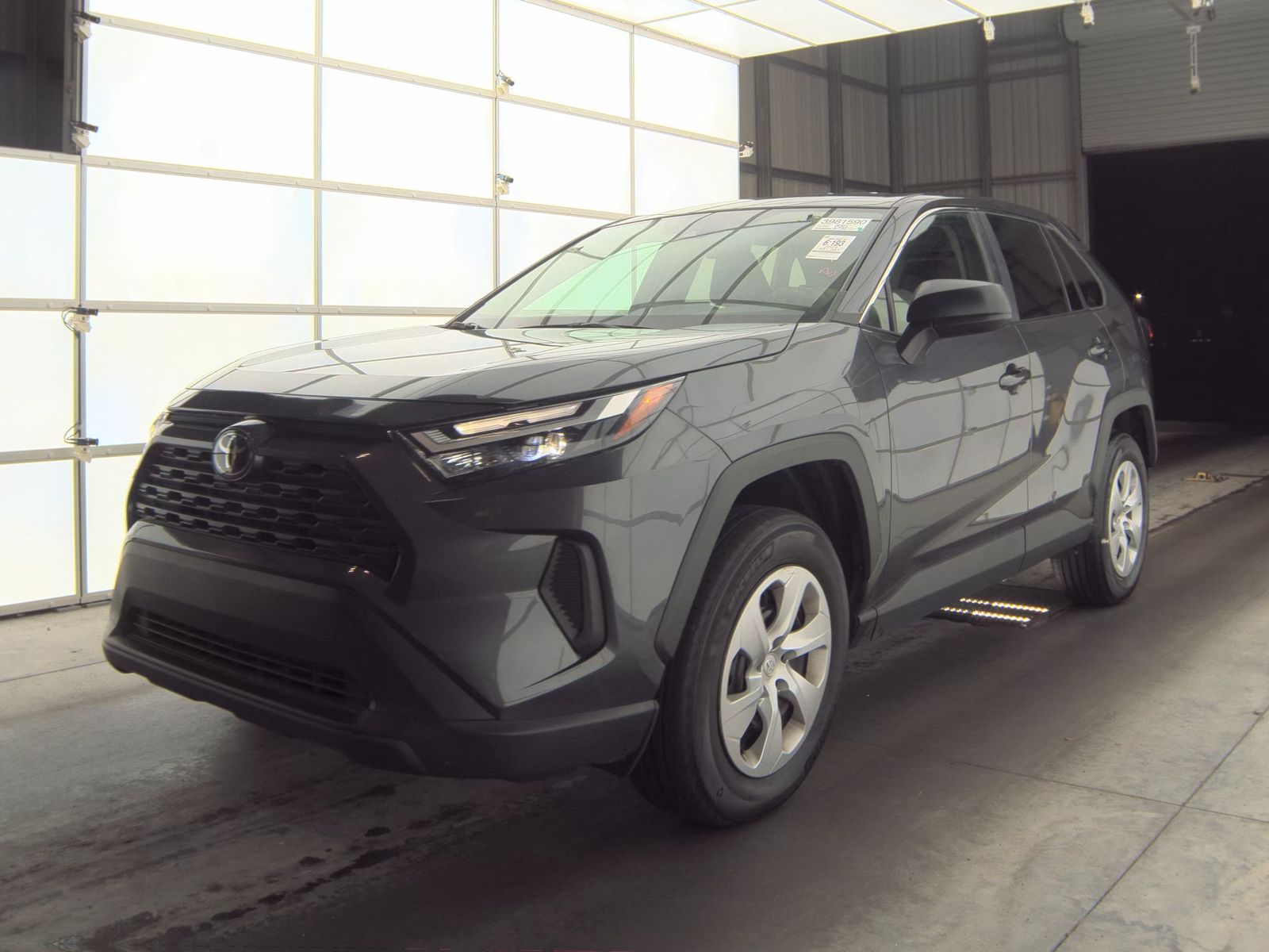 2024 Toyota RAV4 LE FWD