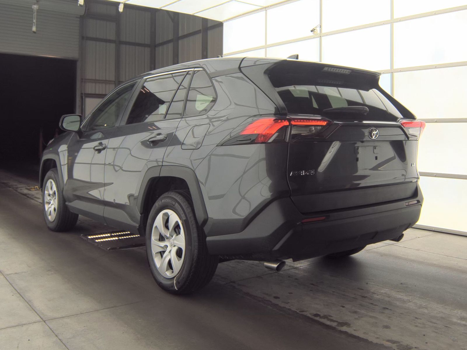 2024 Toyota RAV4 LE FWD