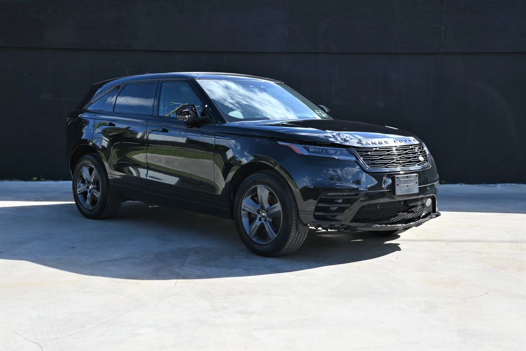 2025 Land Rover Range Rover Velar Dynamic SE