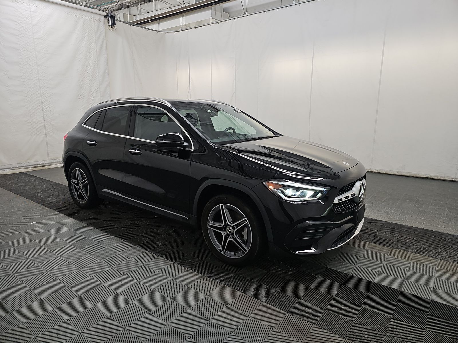 MERCEDES-BENZ GLA-CLASS - 4