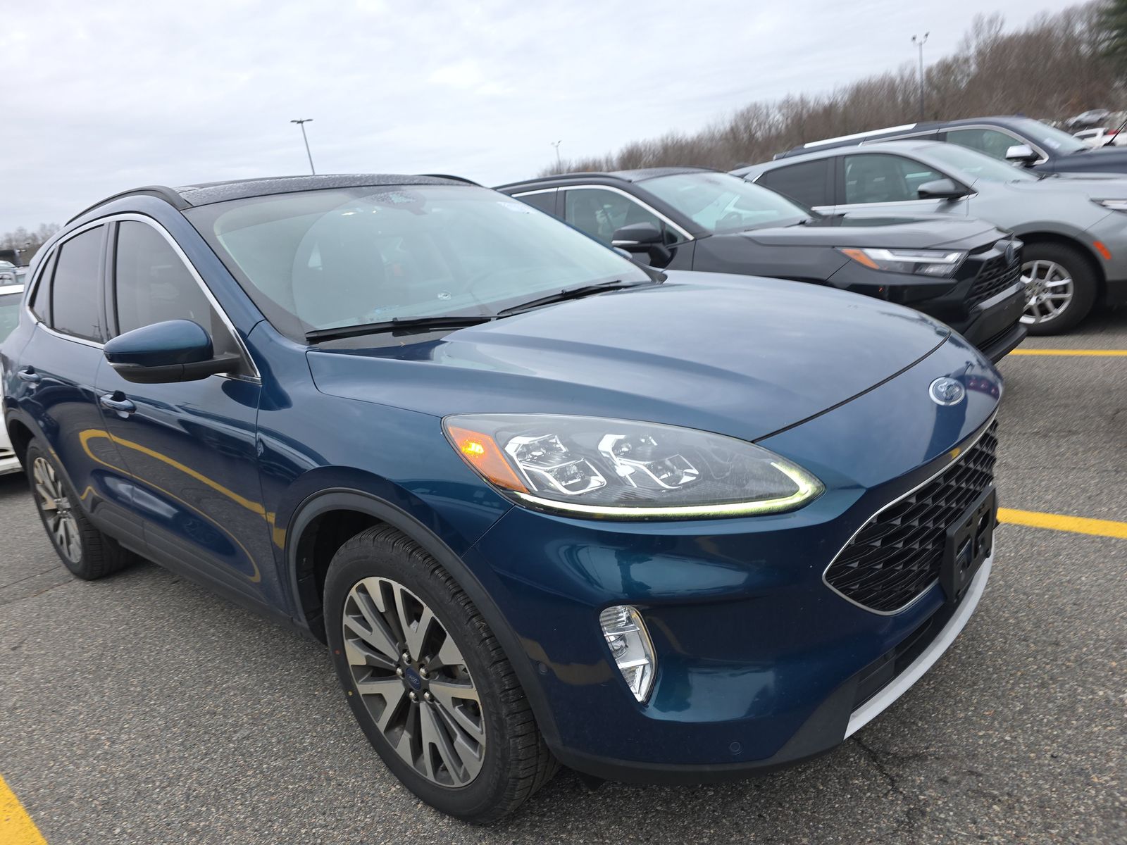 FORD ESCAPE - 4