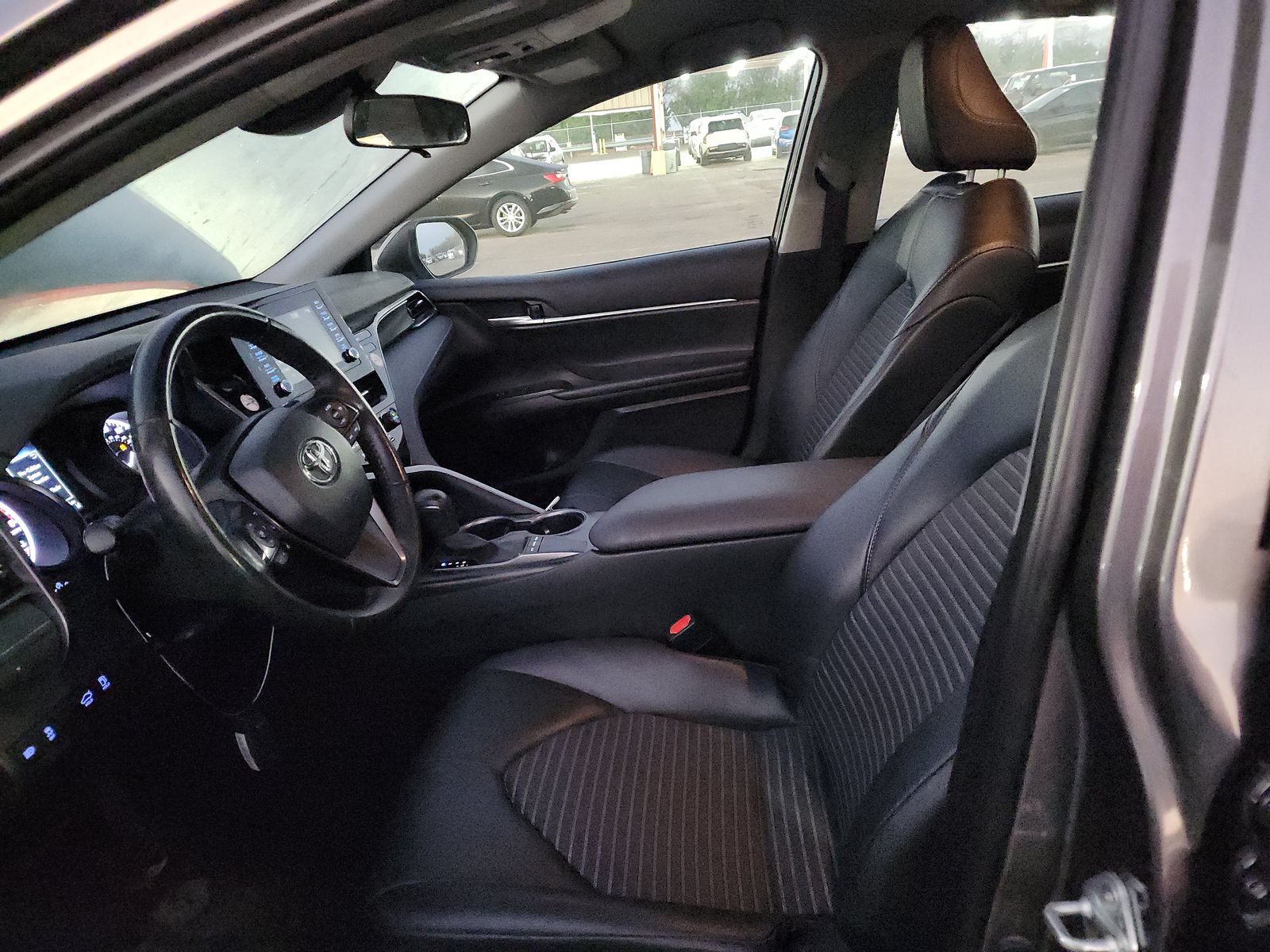 2024 Toyota Camry SE FWD