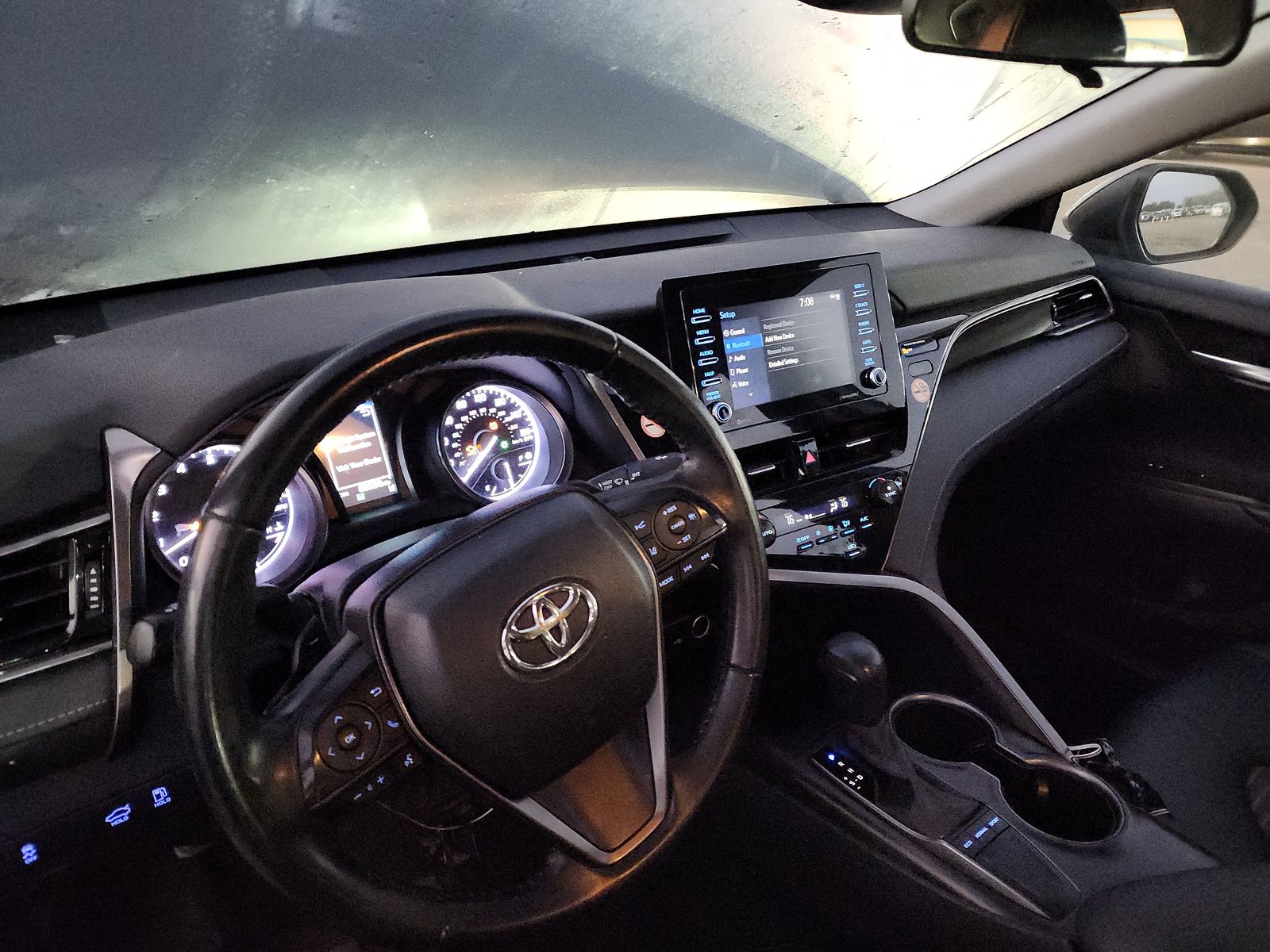 2024 Toyota Camry SE FWD