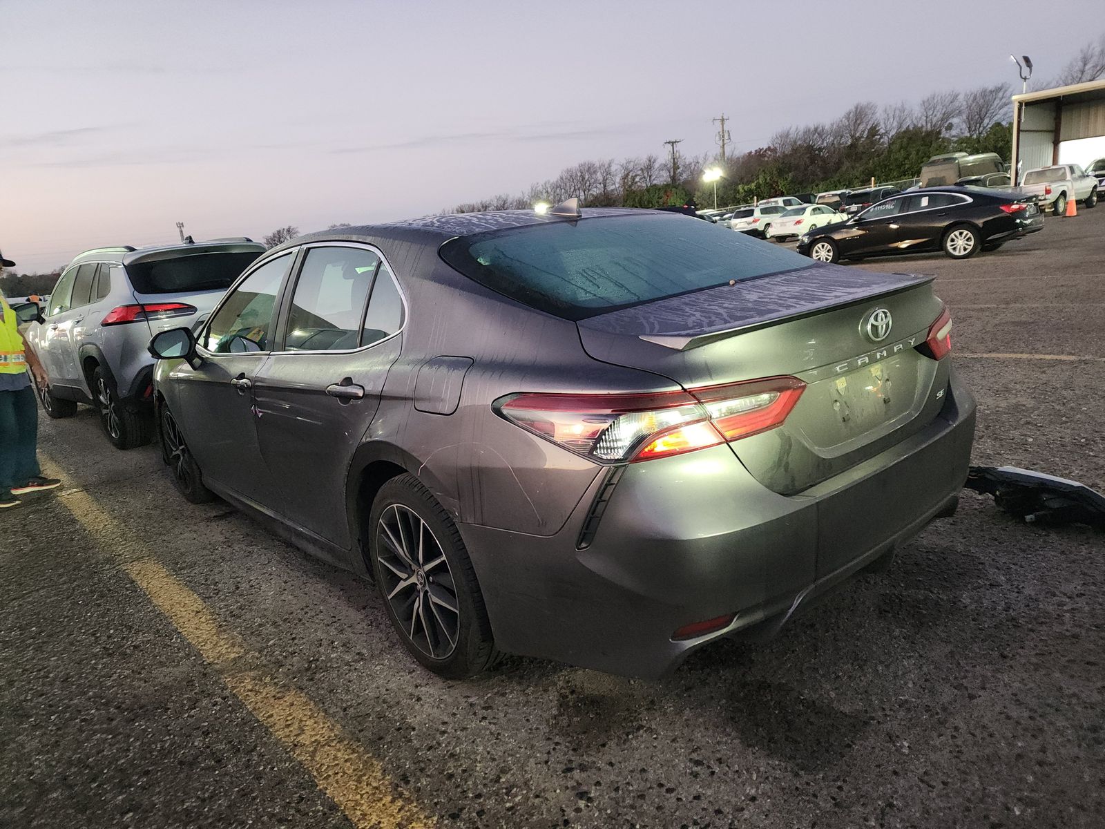 2024 Toyota Camry SE FWD