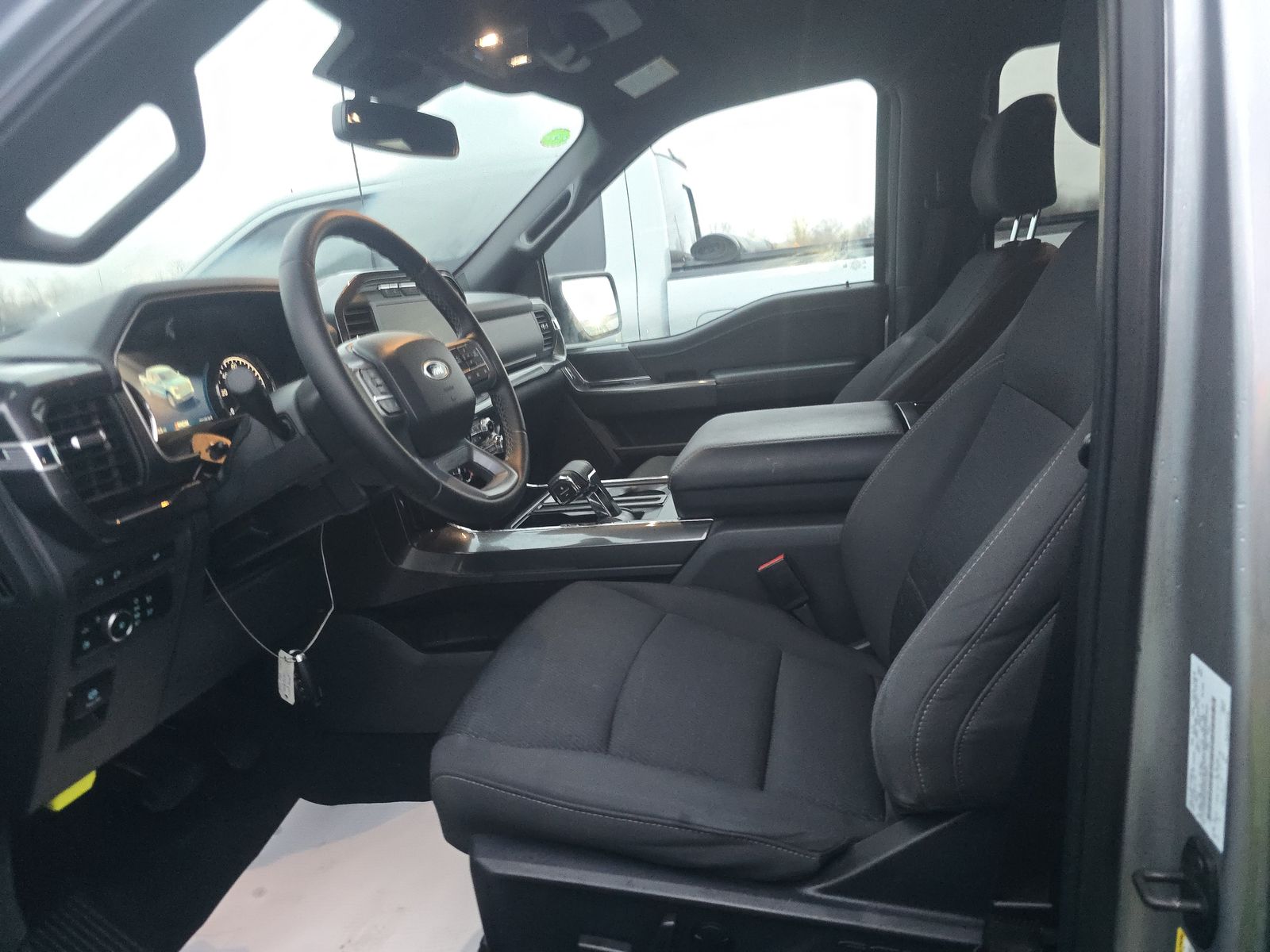 2023 Ford F-150 Hybrid XLT AWD