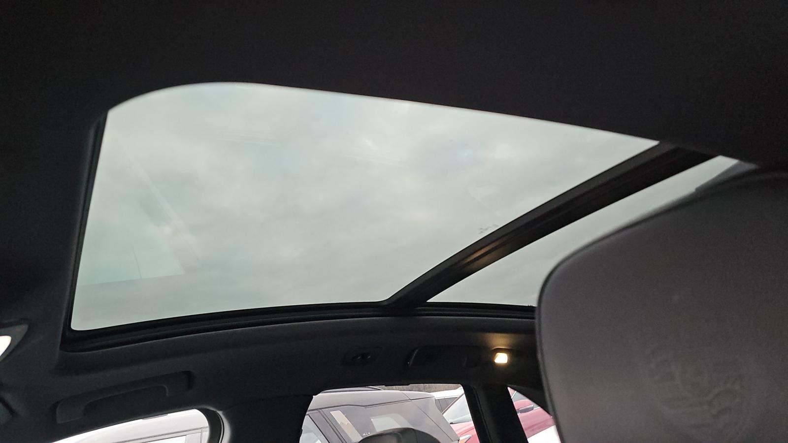 2024 Porsche Macan Base AWD