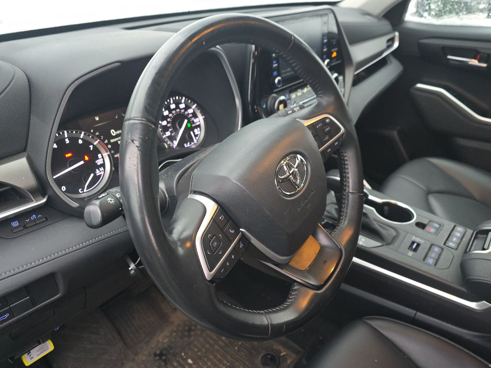 2022 Toyota Highlander XLE AWD