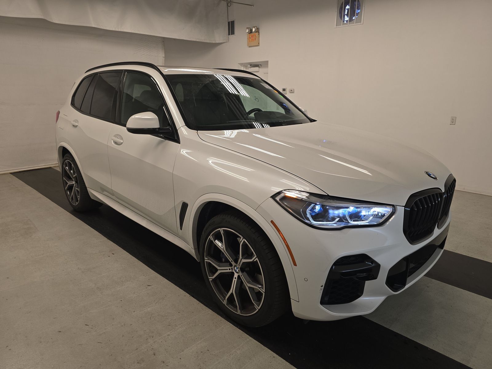 2023 BMW X5 xDrive40i AWD