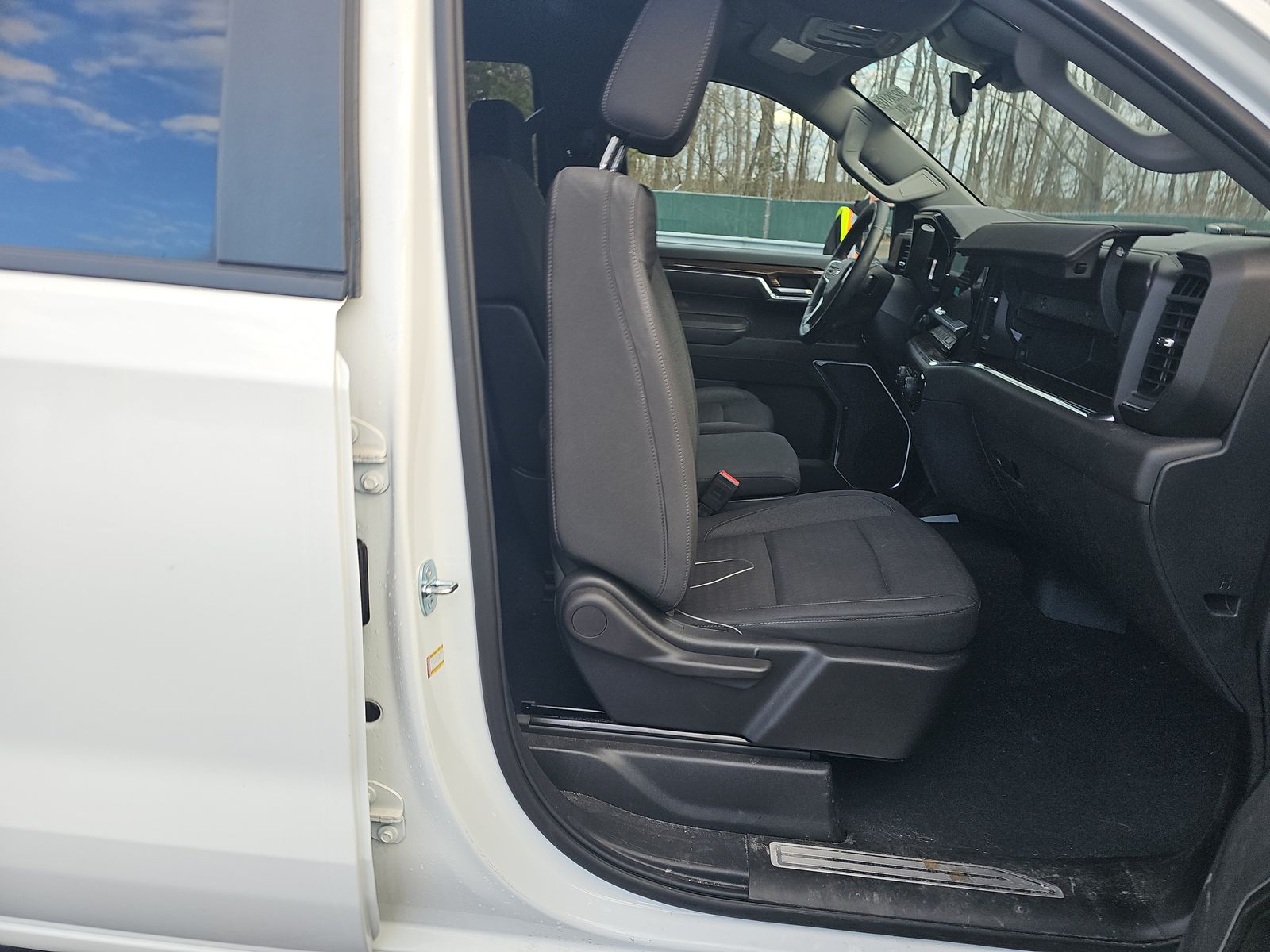 2023 Chevrolet Silverado 1500 LT AWD
