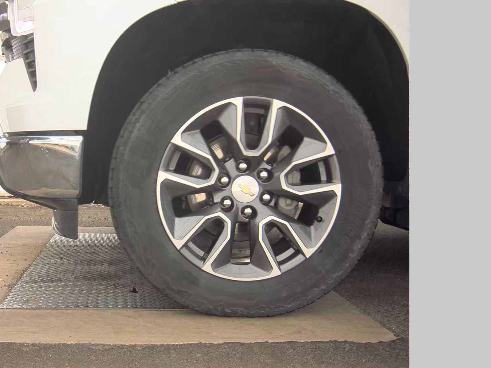 2023 Chevrolet Silverado 1500 LT AWD