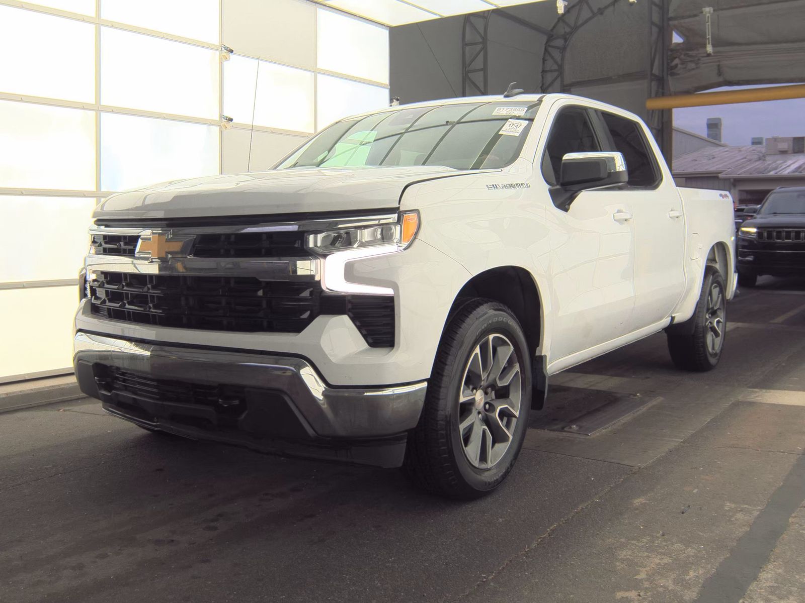 2023 Chevrolet Silverado 1500 LT AWD