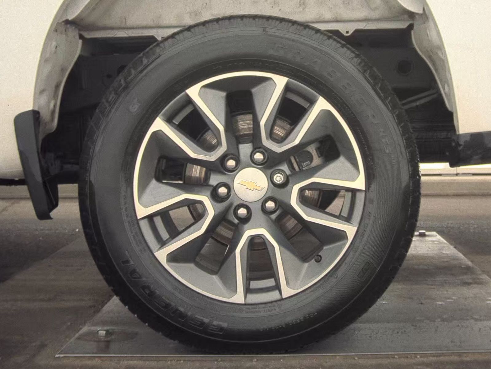 2023 Chevrolet Silverado 1500 LT AWD