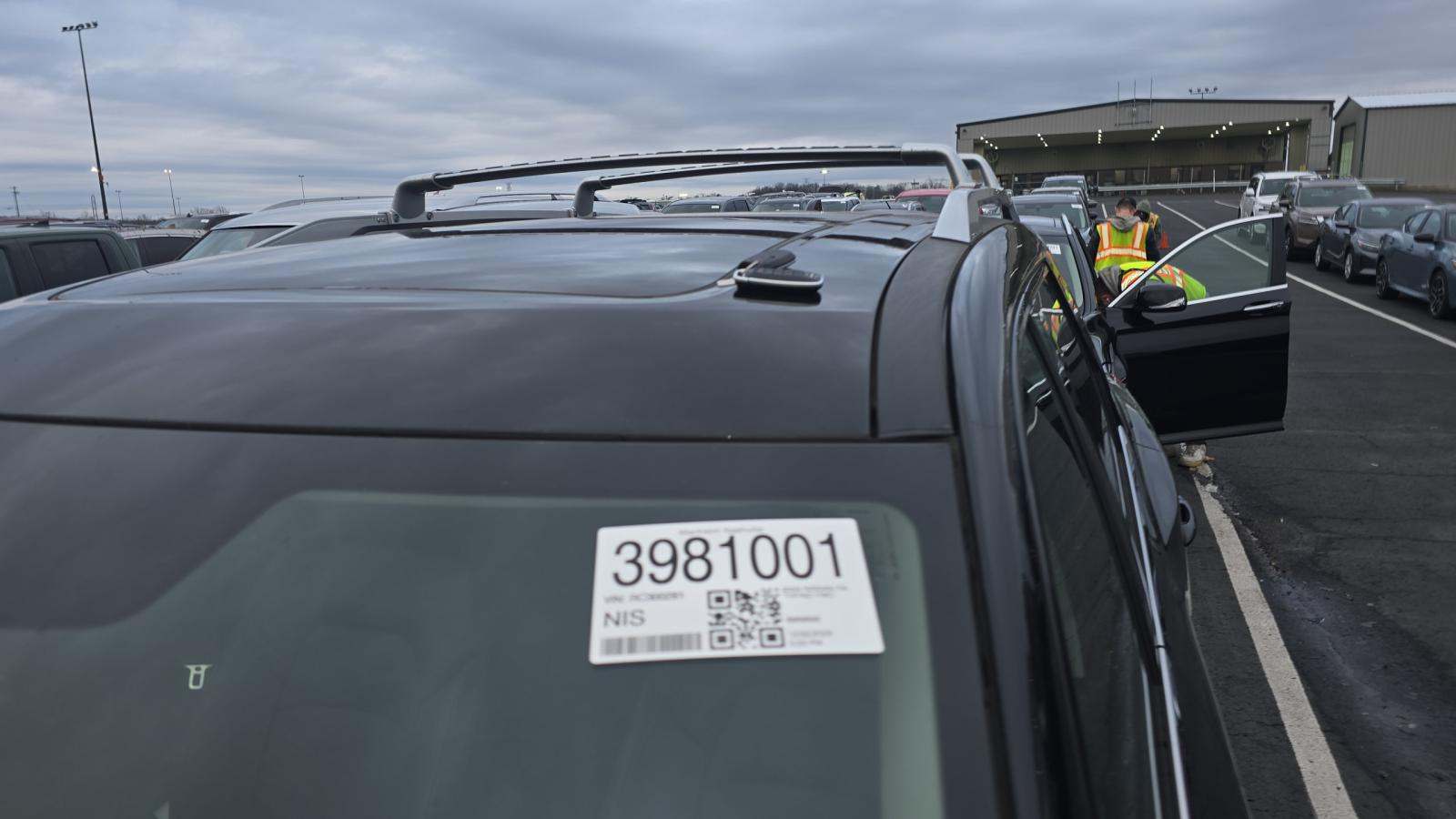 2024 Nissan Pathfinder Platinum FWD