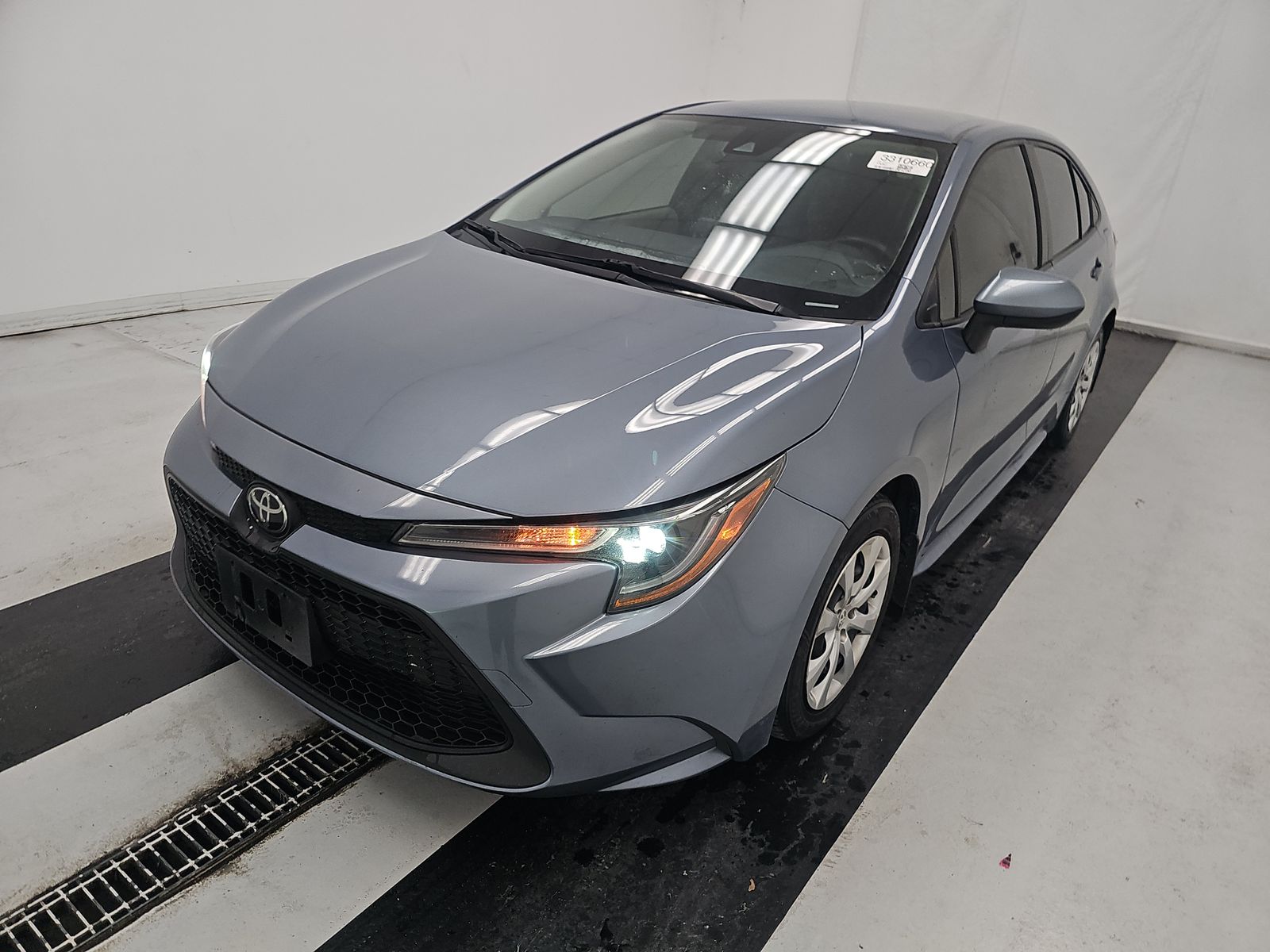 2022 Toyota Corolla LE FWD