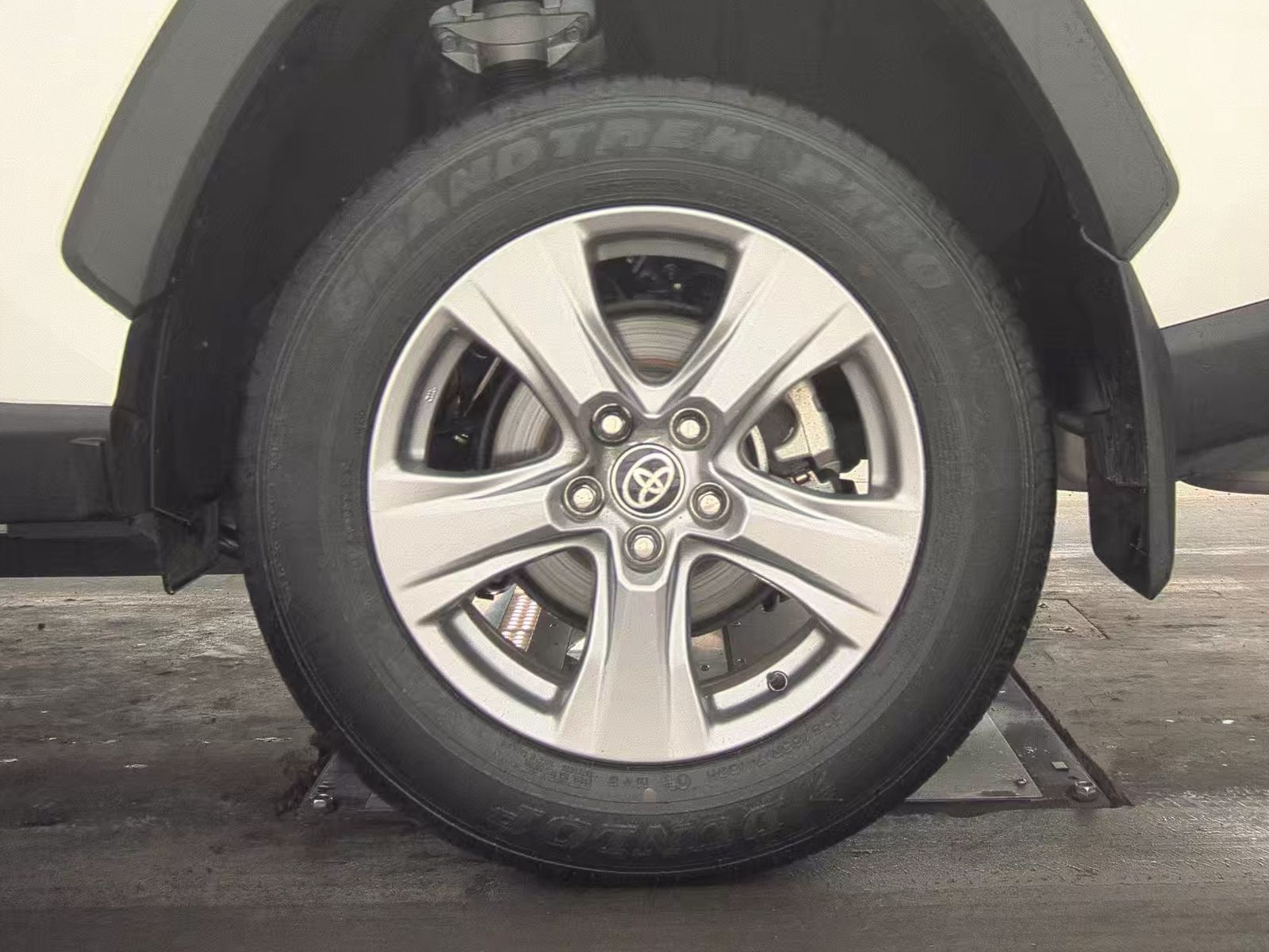 2024 Toyota RAV4 XLE FWD