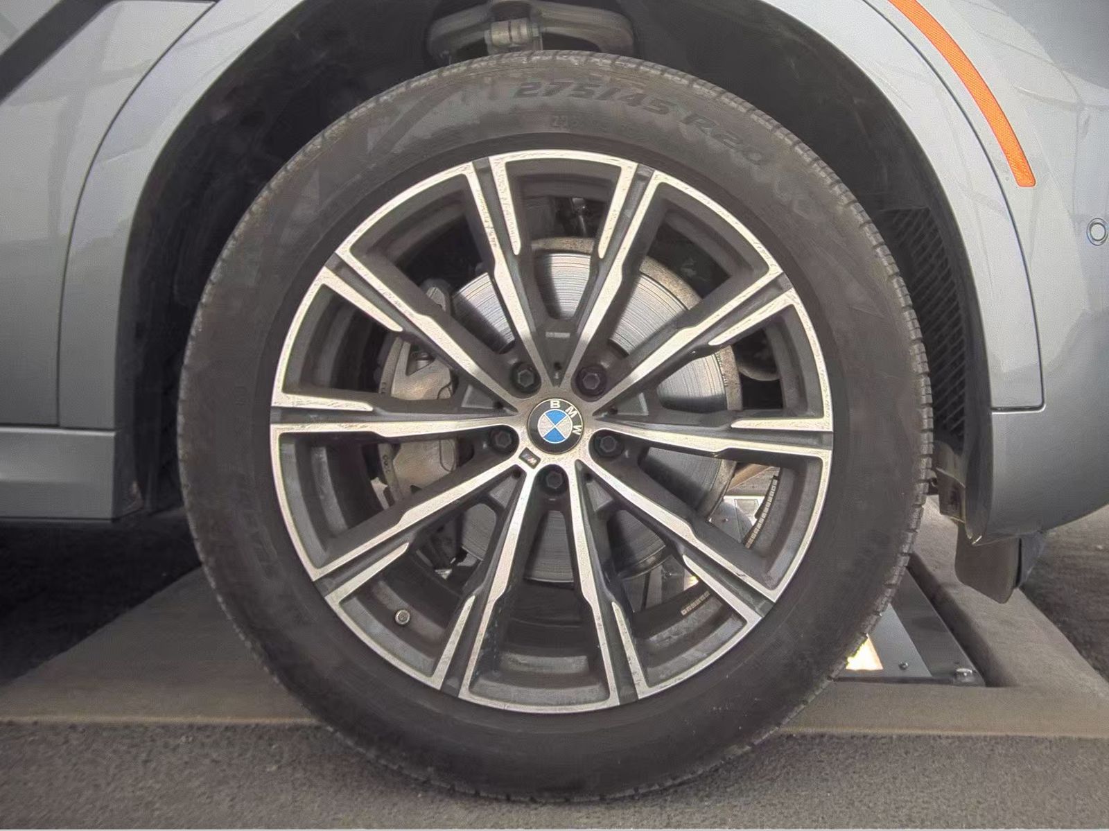 2025 BMW X6 xDrive40i AWD