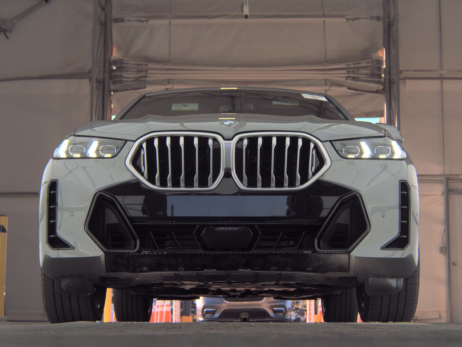 2025 BMW X6 xDrive40i AWD