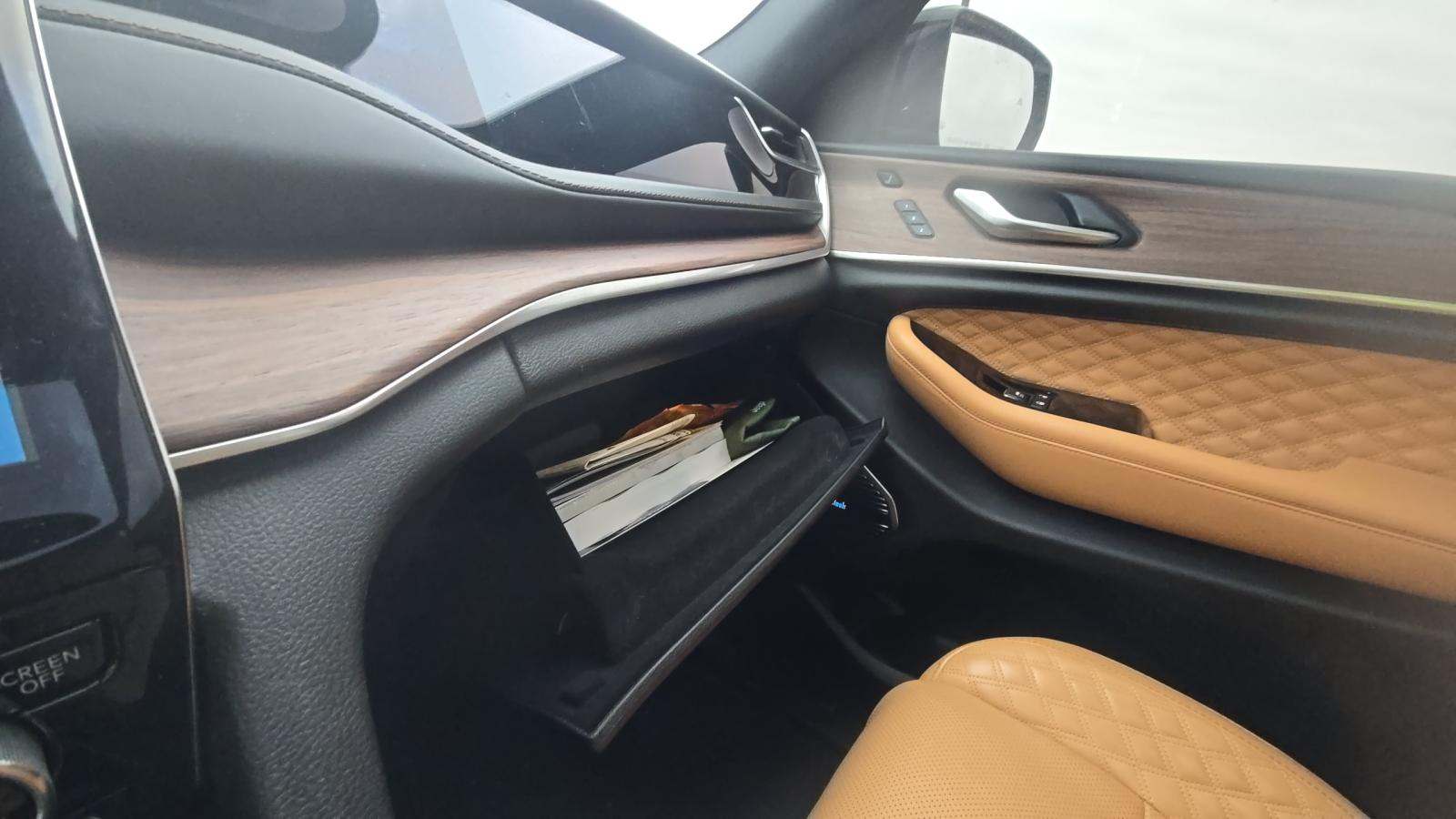 2023 Jeep Grand Cherokee Summit AWD