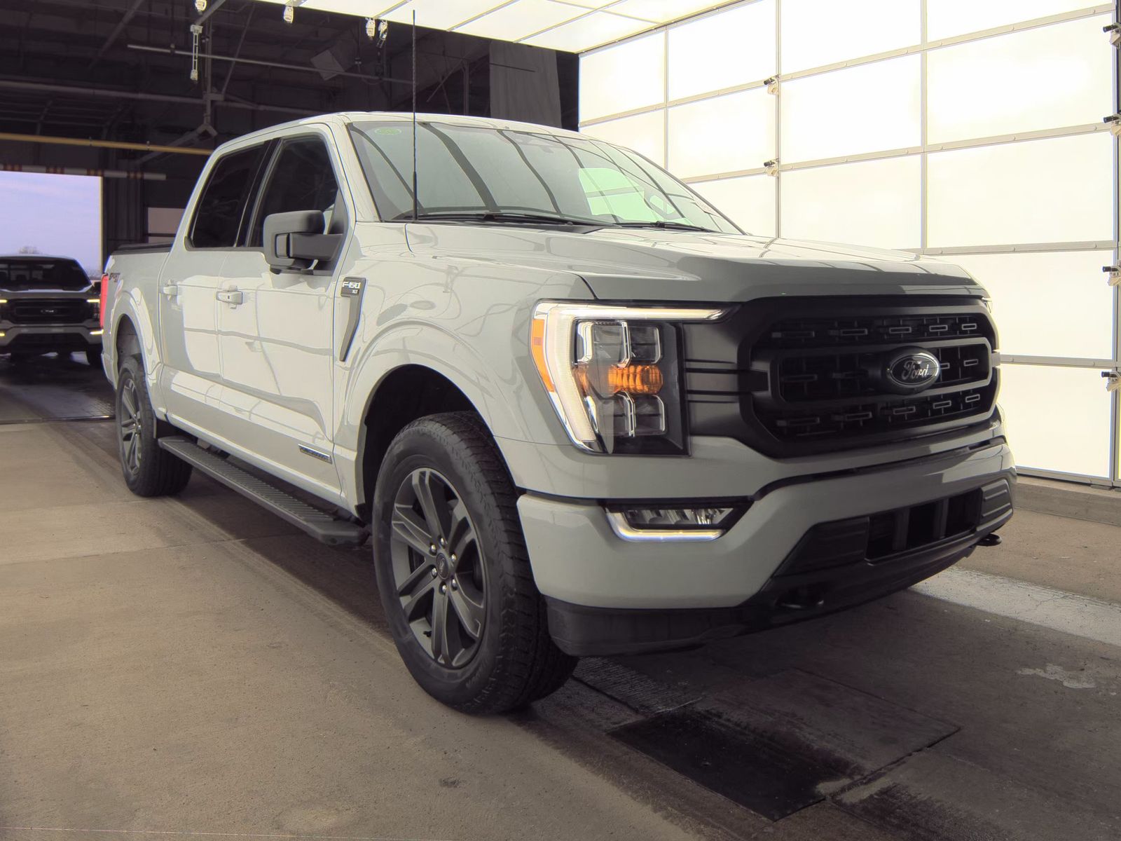 2023 Ford F-150 Hybrid XLT AWD