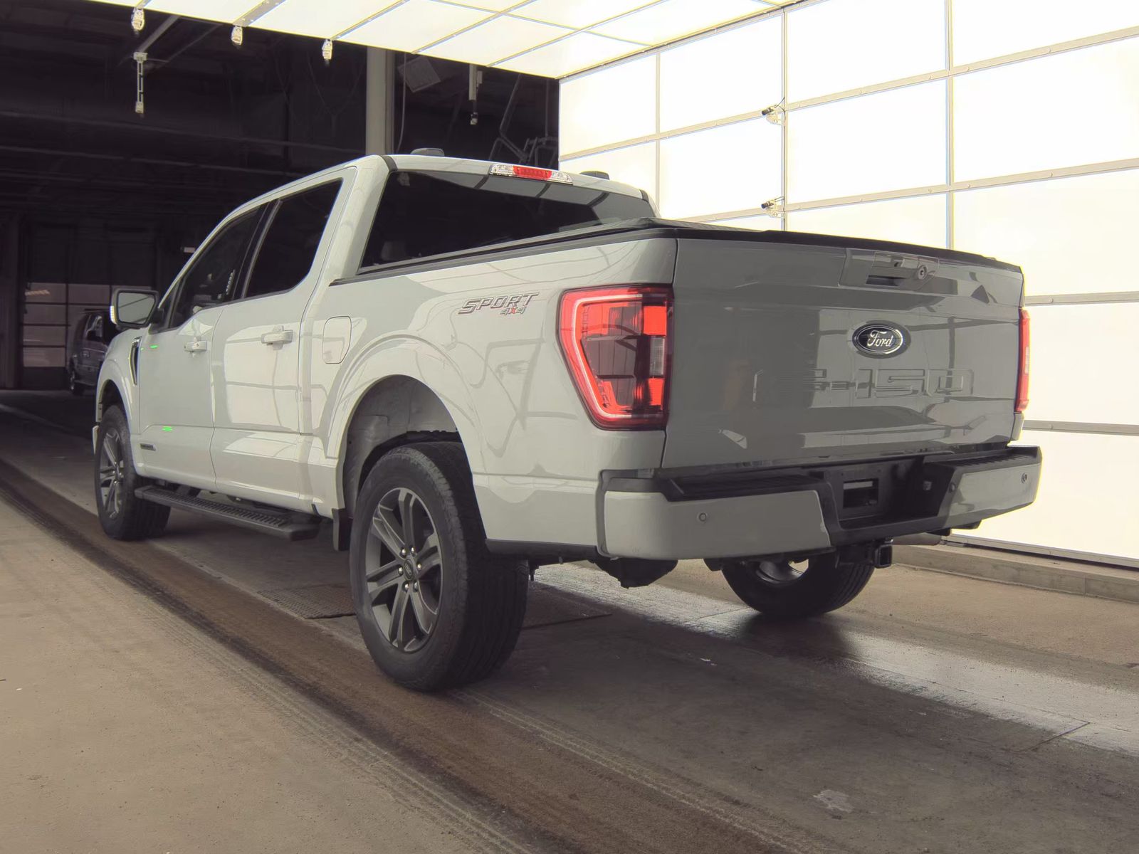 2023 Ford F-150 Hybrid XLT AWD