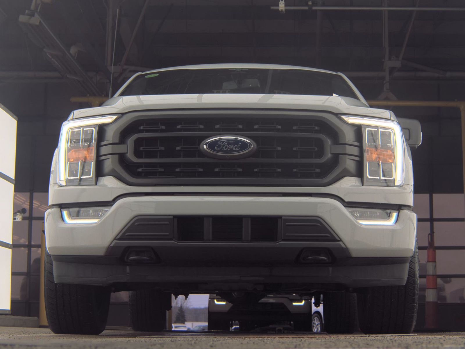 2023 Ford F-150 Hybrid XLT AWD