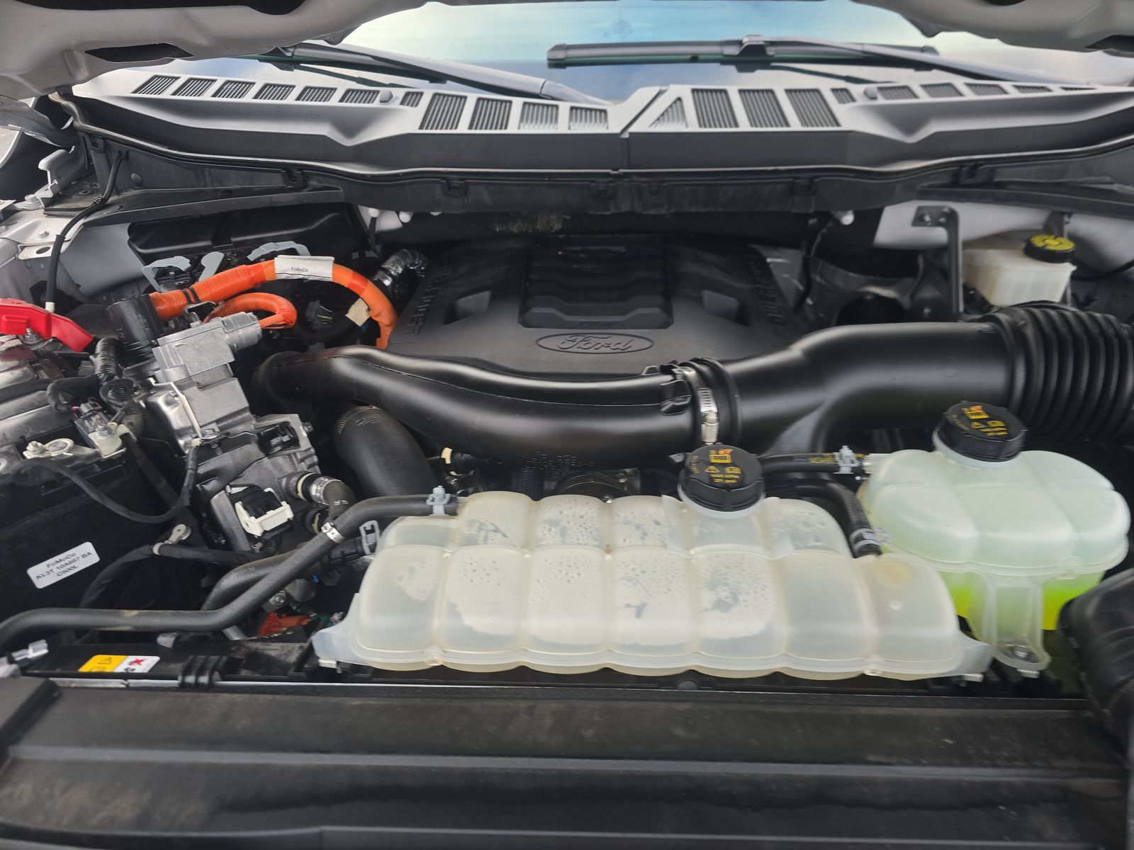 2023 Ford F-150 Hybrid XLT AWD