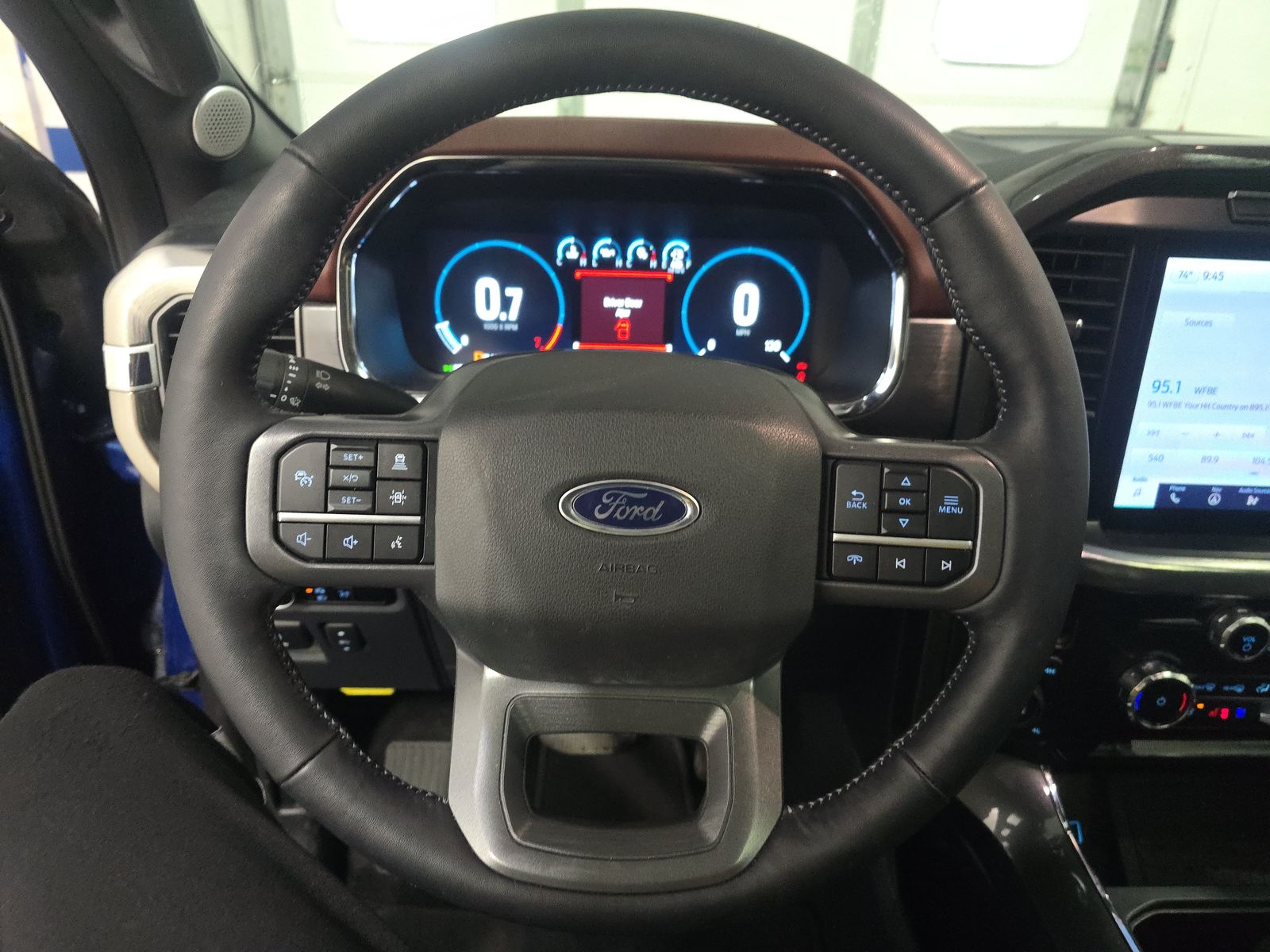 2023 Ford F-150 Lariat AWD