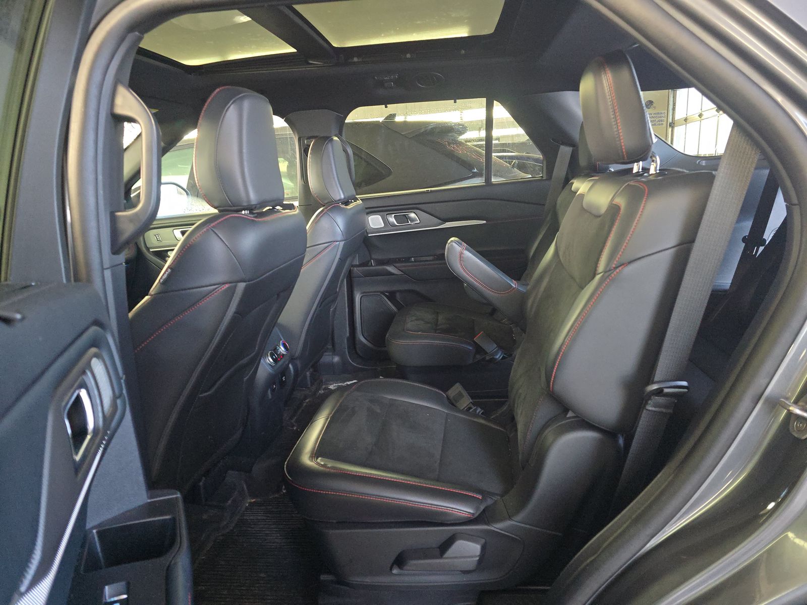 2025 Ford Explorer ST AWD