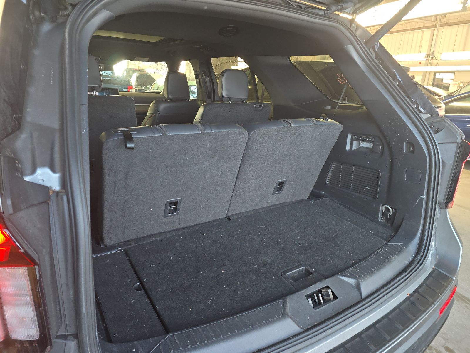 2025 Ford Explorer ST AWD