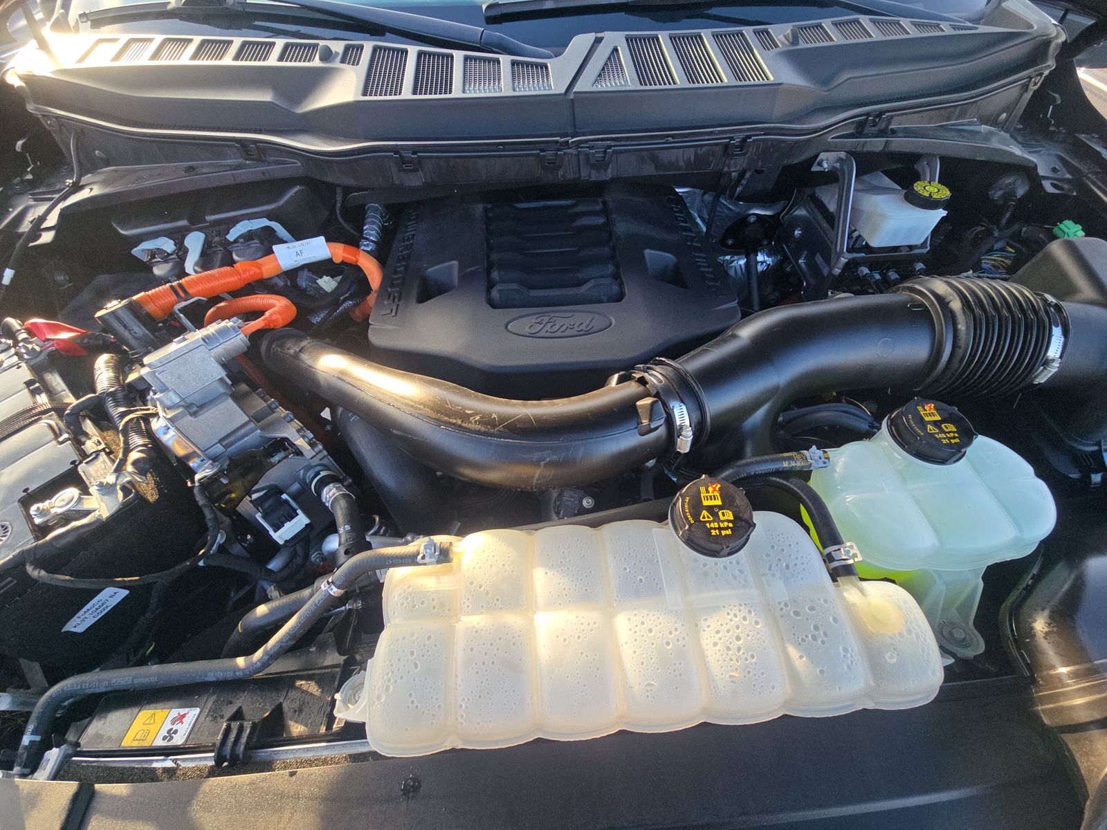 2023 Ford F-150 Hybrid XLT AWD