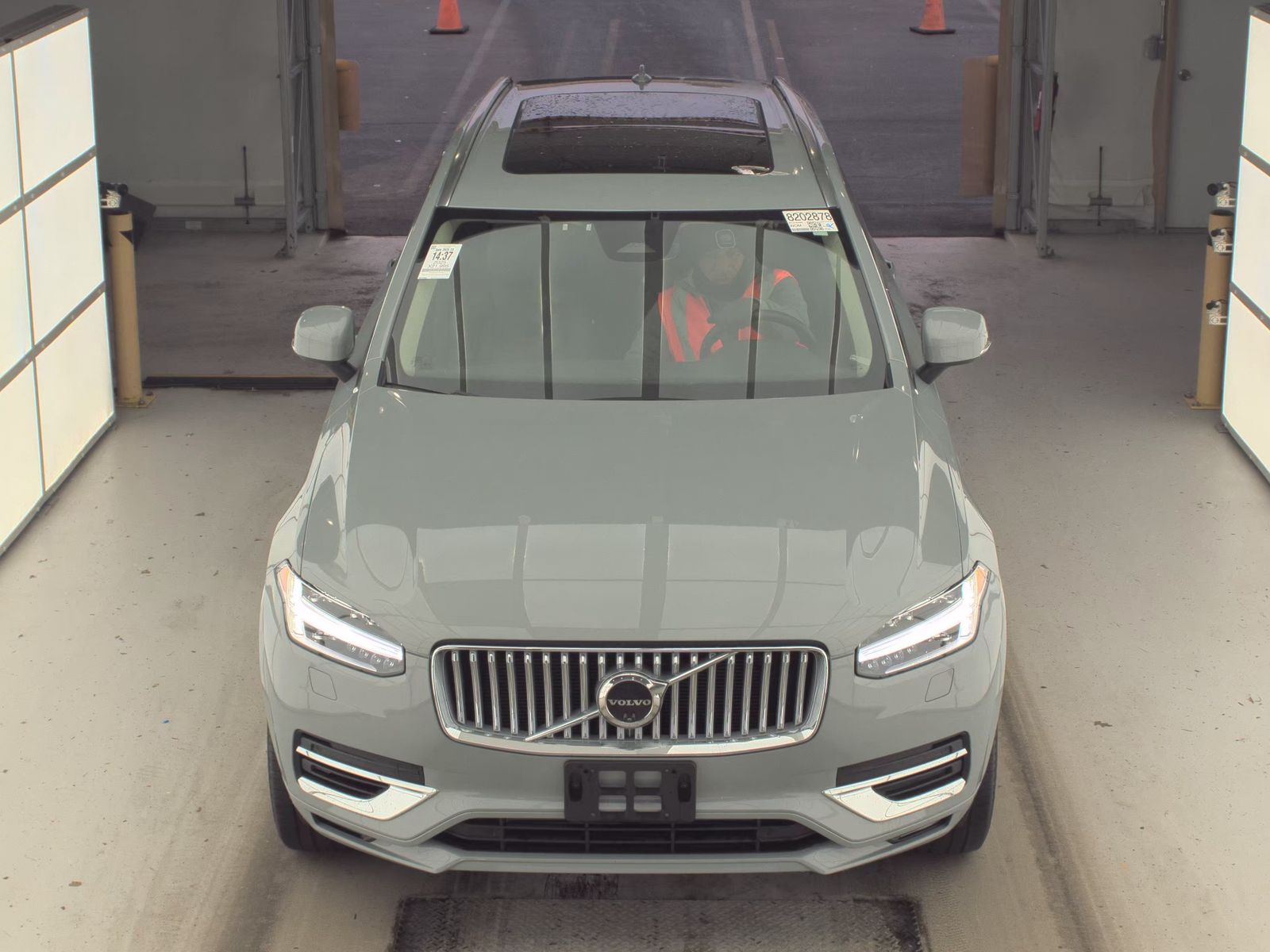 2025 Volvo XC90 Plug-In Hybrid T8 Plus AWD