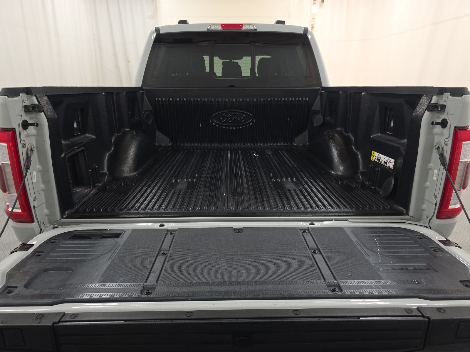 2023 Ford F-150 Lariat AWD