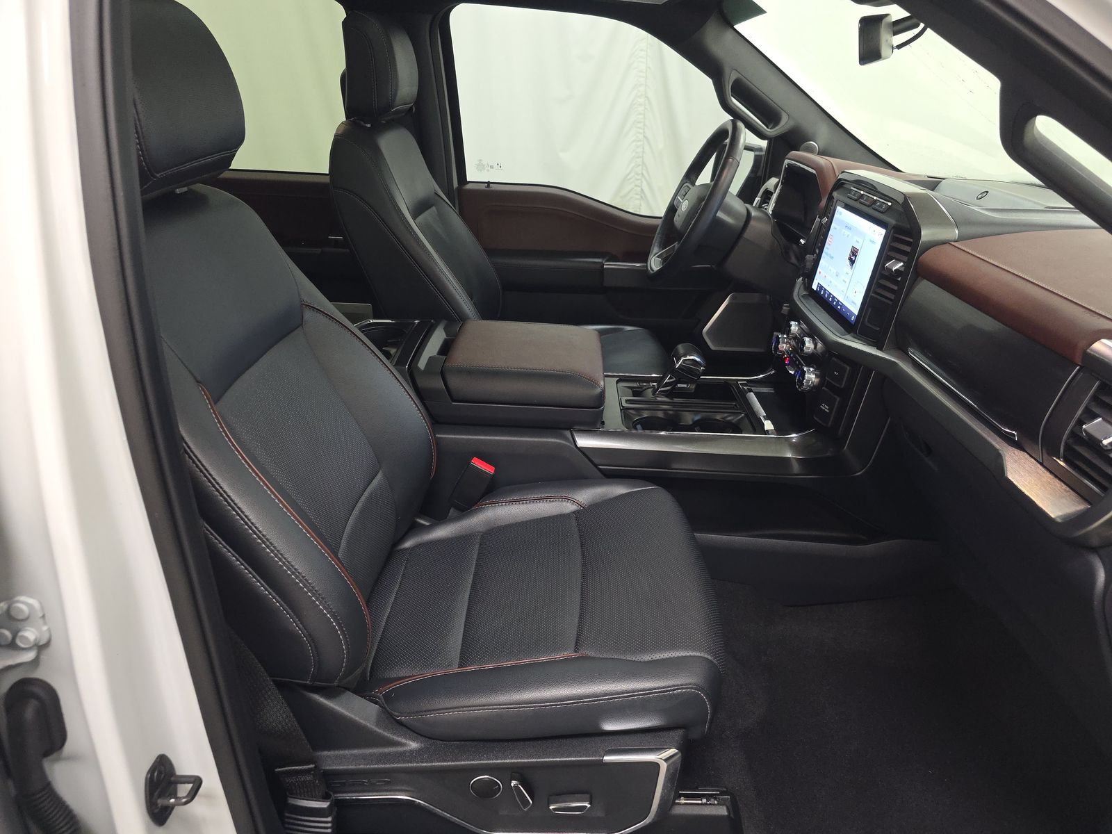 2023 Ford F-150 Lariat AWD