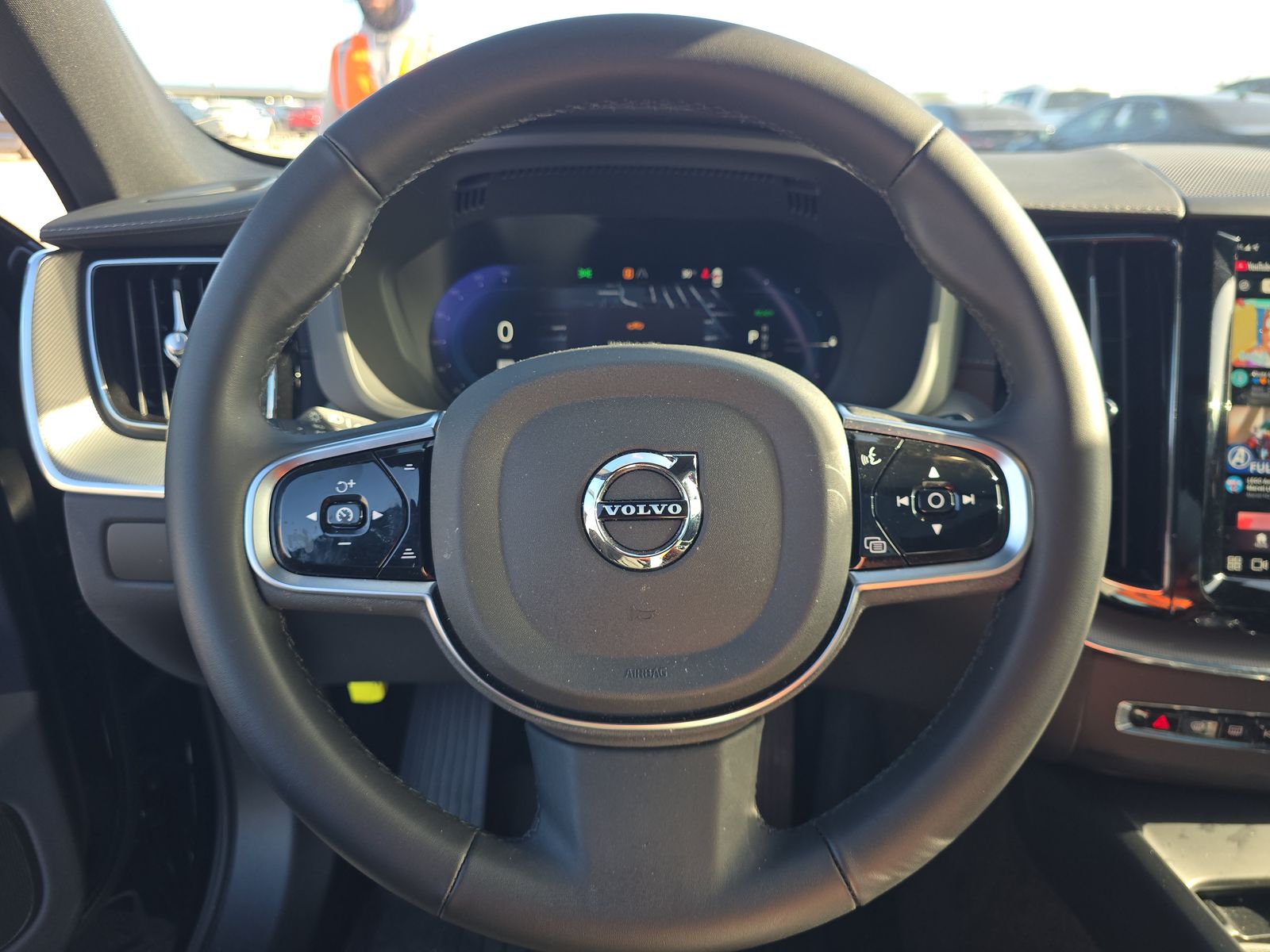 2024 Volvo XC60 Recharge T8 Ultimate Black Edition AWD