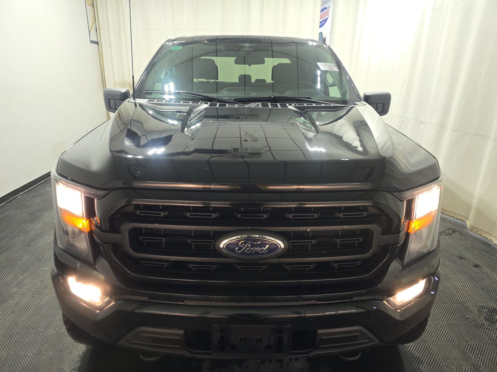 2023 Ford F-150 XLT AWD