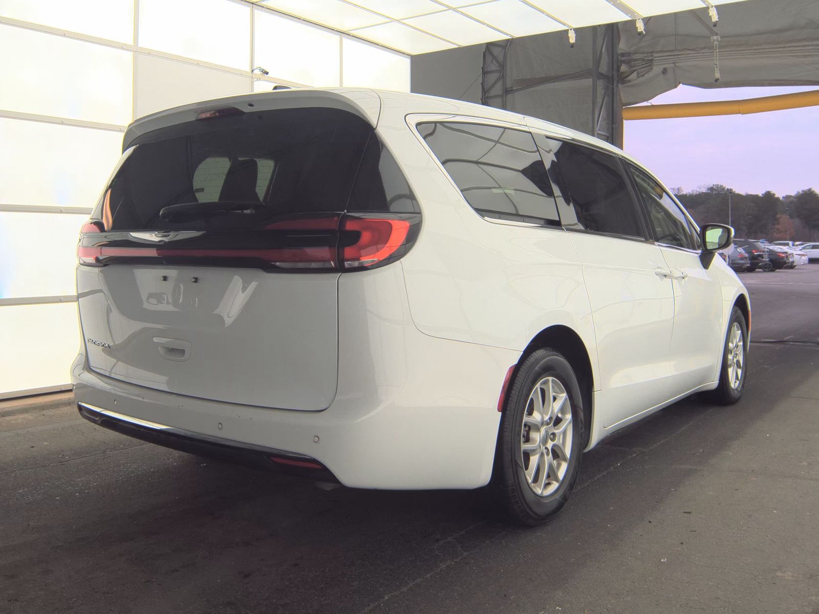 2023 Chrysler Pacifica Touring L FWD