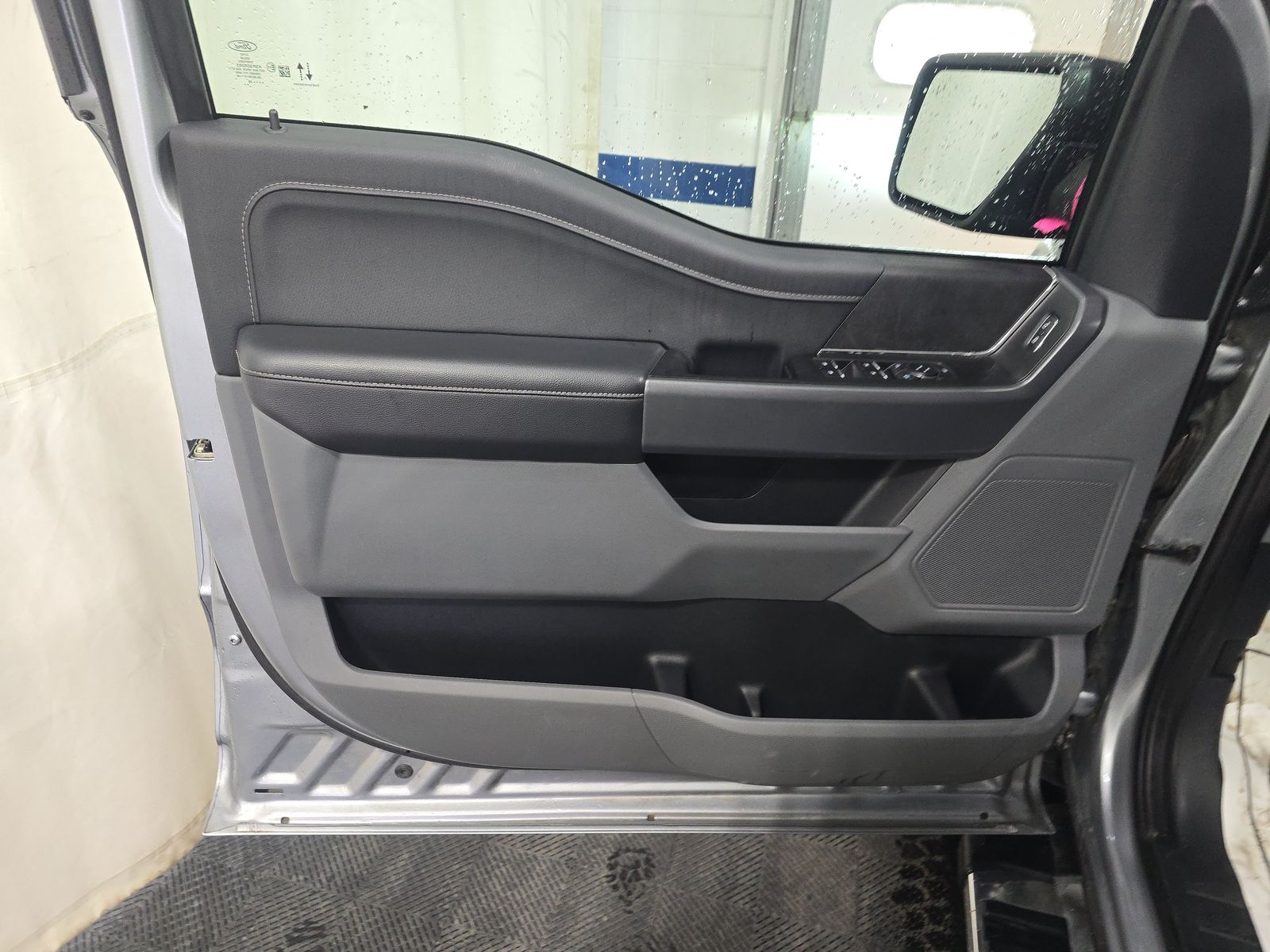 2025 Ford F-150 XLT AWD