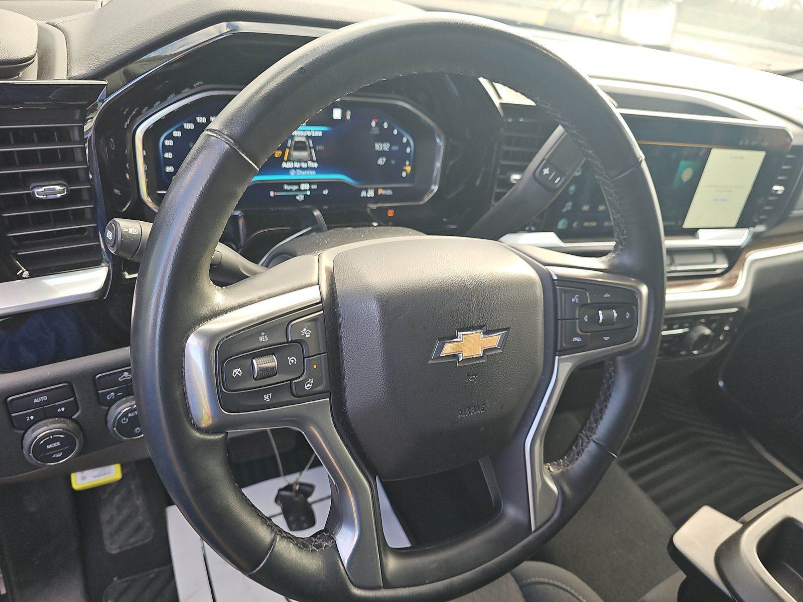 2023 Chevrolet Silverado 1500 LT AWD