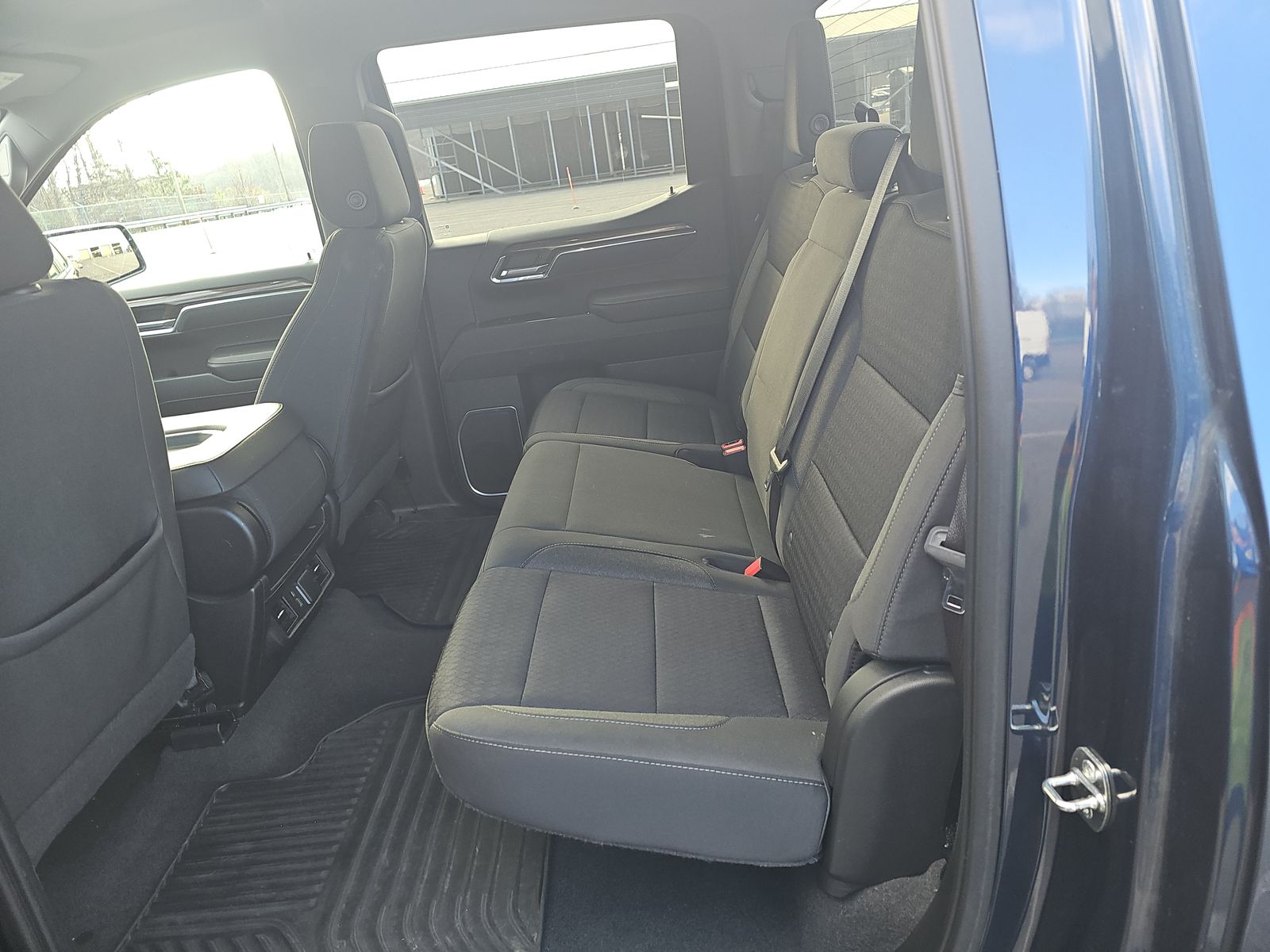 2023 Chevrolet Silverado 1500 LT AWD