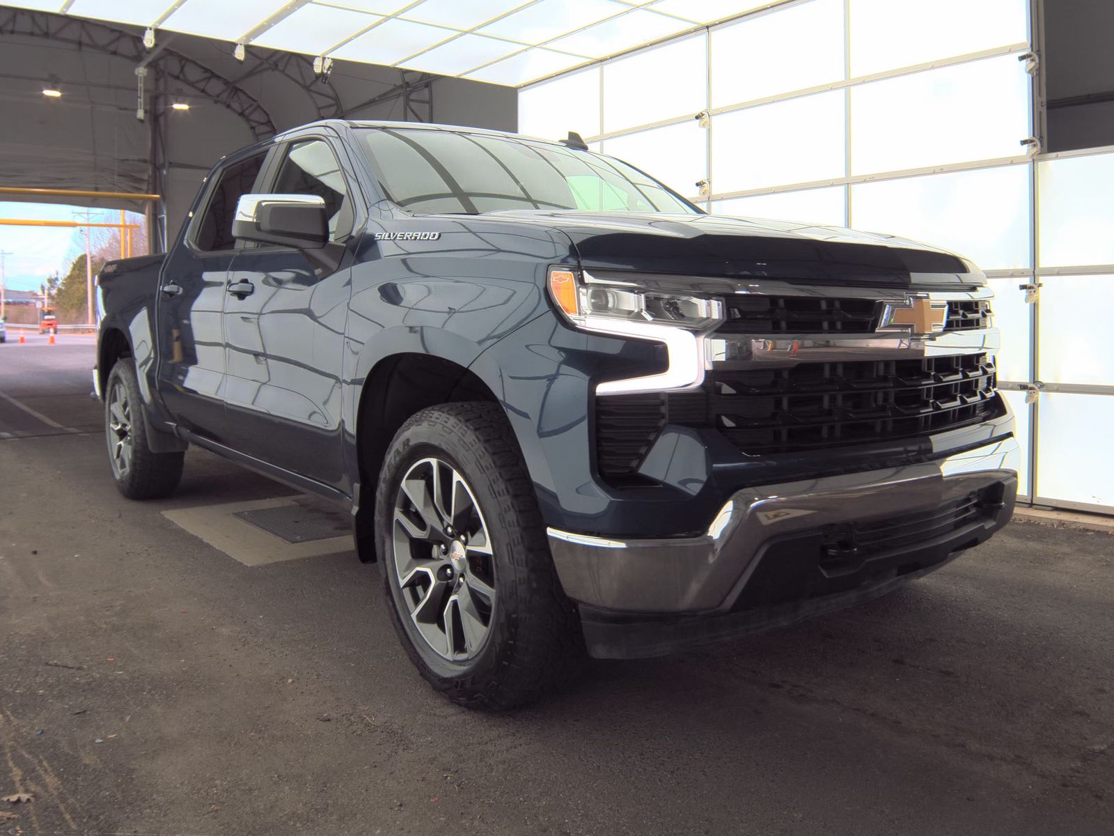 2023 Chevrolet Silverado 1500 LT AWD