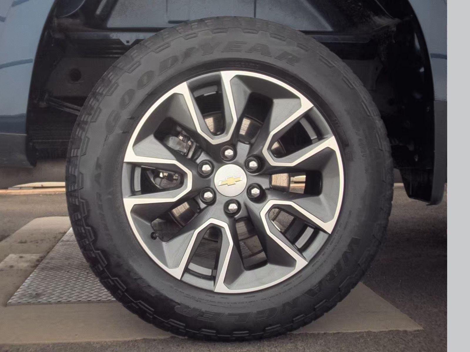 2023 Chevrolet Silverado 1500 LT AWD